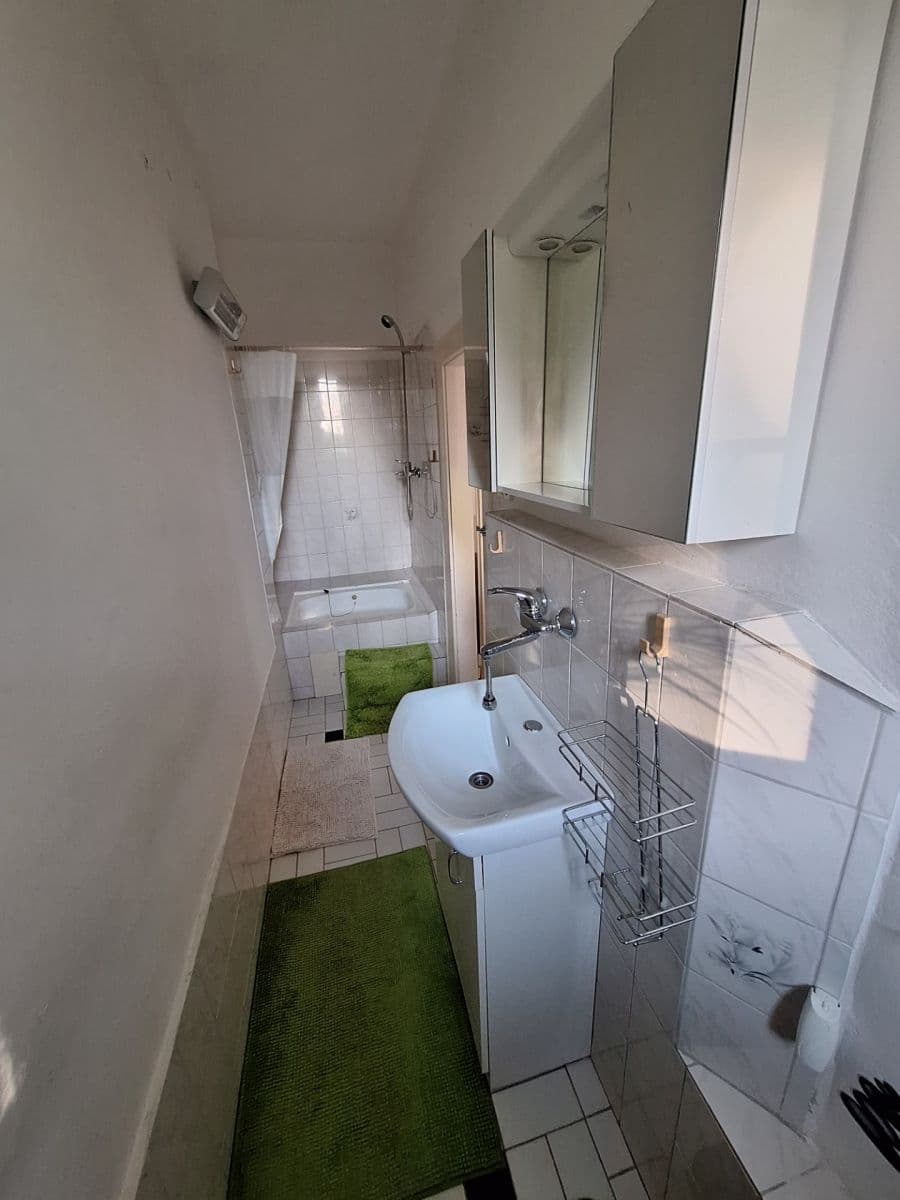 Pronájem bytu 1+1 44 m², Edisonova, Praha, Praha Pronájem bytu 1+1 44 m², Edisonova, Praha, Praha