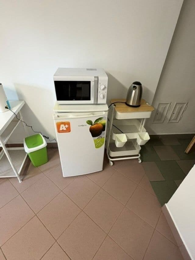 Pronájem bytu Garsoniéra 12 m², Vlnitá, Praha, Praha Pronájem bytu Garsoniéra 12 m², Vlnitá, Praha, Praha