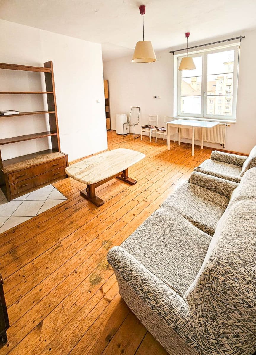 Pronájem bytu 2+1 47 m², U Slovanské pojišťovny, Praha, Praha Pronájem bytu 2+1 47 m², U Slovanské pojišťovny, Praha, Praha