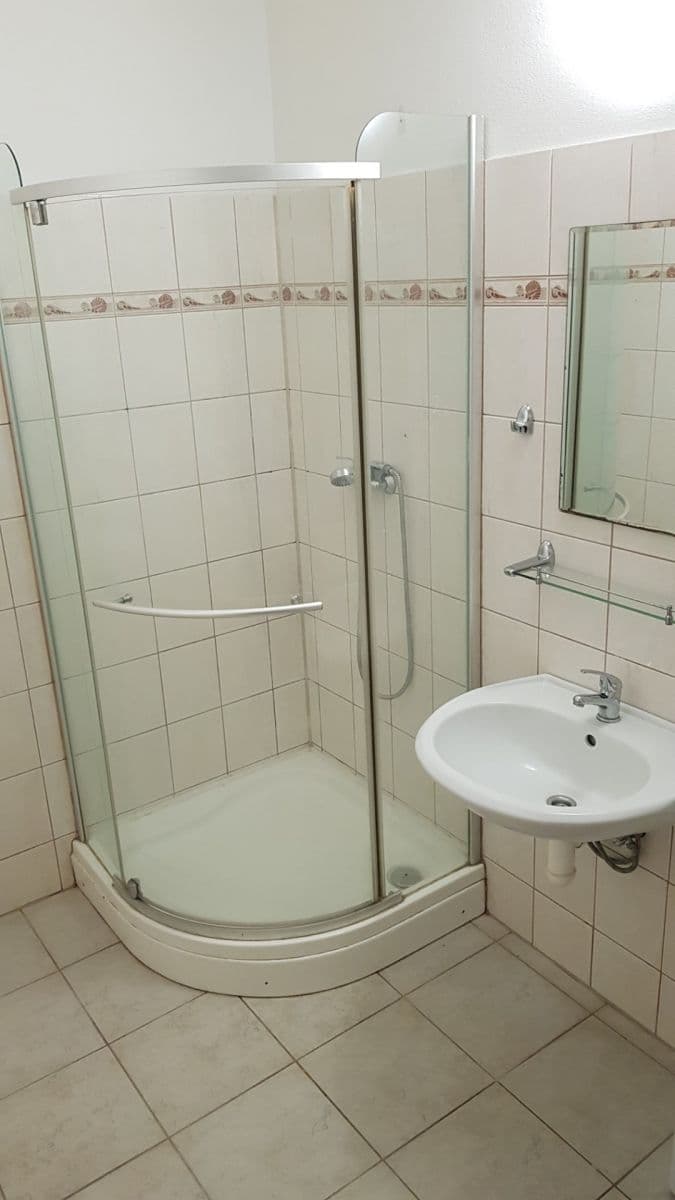 Pronájem bytu 1+1 42 m², Příční, Brno, Jihomoravský kraj Pronájem bytu 1+1 42 m², Příční, Brno, Jihomoravský kraj