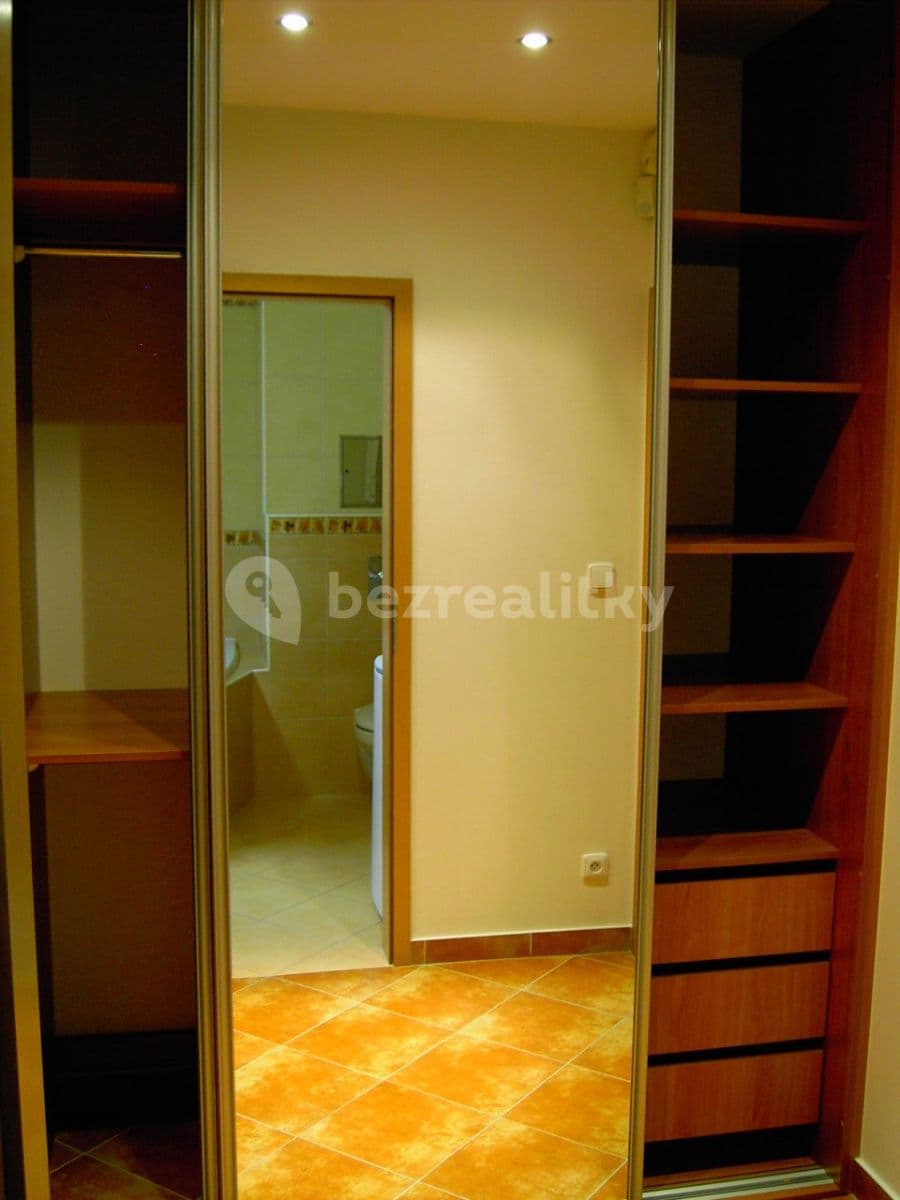 Pronájem bytu 2+kk 50 m², Kamelova, Praha, Praha Pronájem bytu 2+kk 50 m², Kamelova, Praha, Praha
