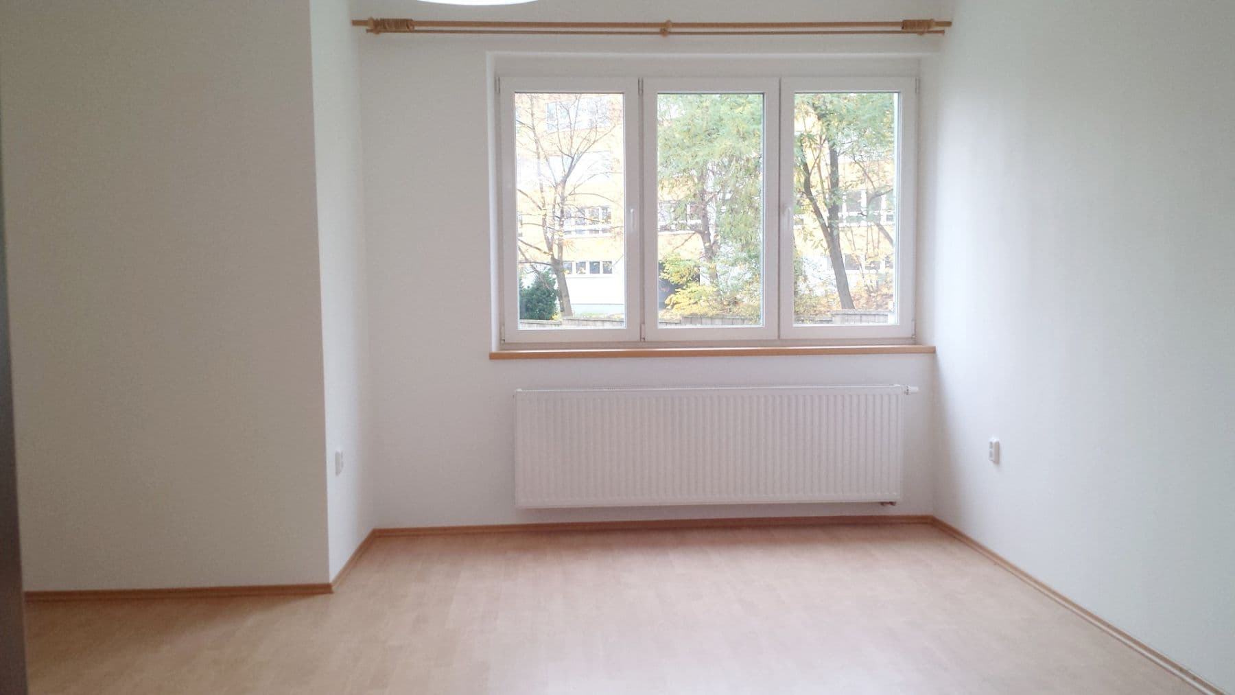 Pronájem bytu 2+1 55 m², Zdařilá, Praha, Praha Pronájem bytu 2+1 55 m², Zdařilá, Praha, Praha