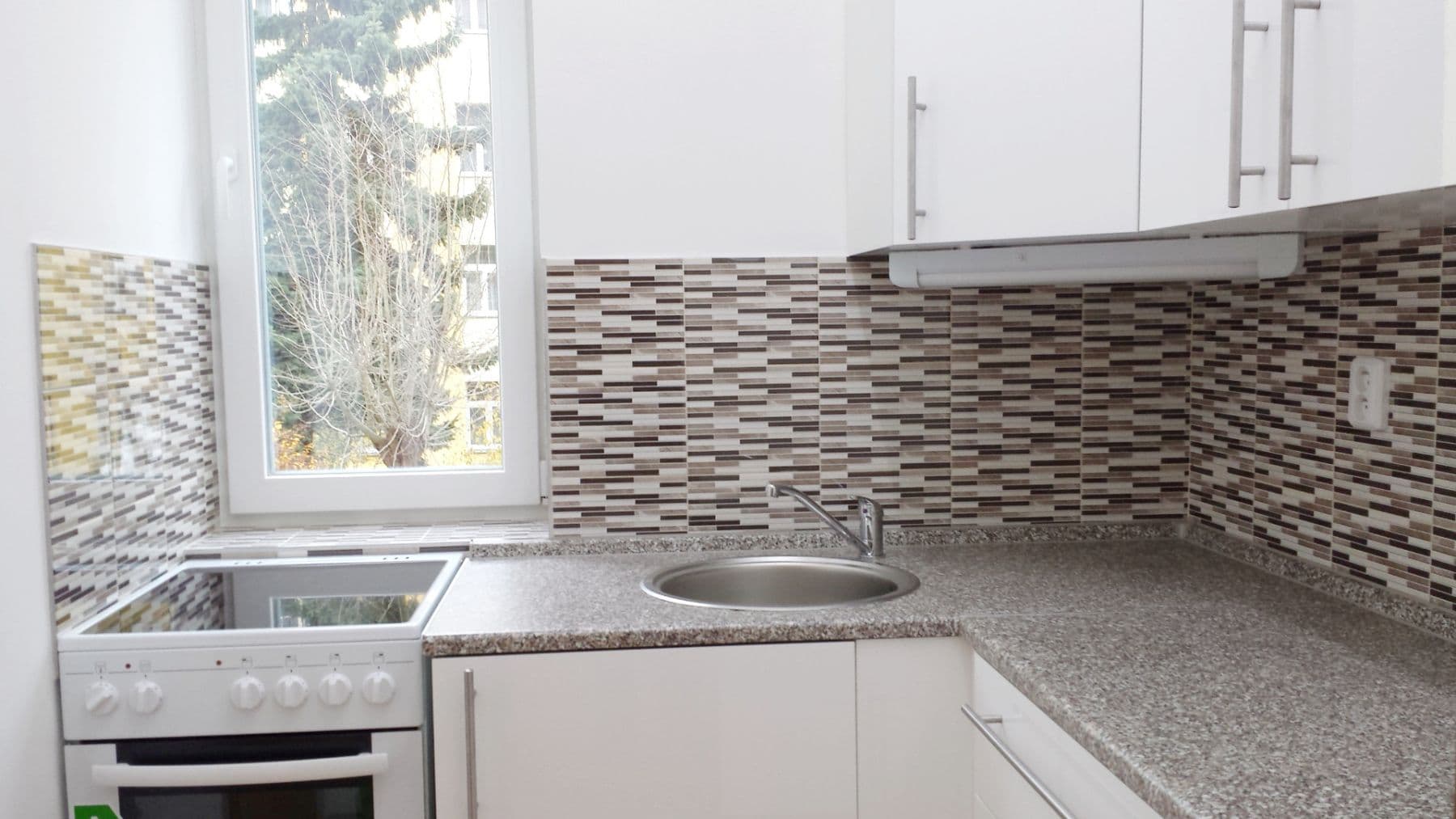 Pronájem bytu 2+1 55 m², Zdařilá, Praha, Praha Pronájem bytu 2+1 55 m², Zdařilá, Praha, Praha