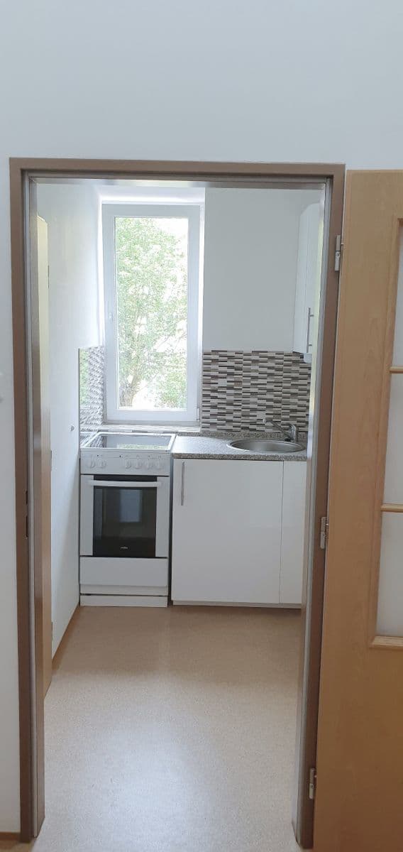 Pronájem bytu 2+1 55 m², Zdařilá, Praha, Praha Pronájem bytu 2+1 55 m², Zdařilá, Praha, Praha