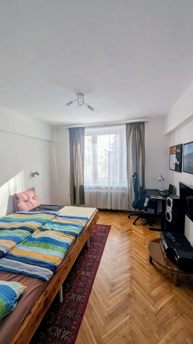Pronájem bytu 2+1 60 m², Saratovská, Praha, Praha Pronájem bytu 2+1 60 m², Saratovská, Praha, Praha