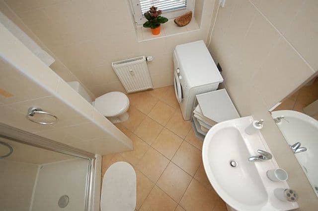 Pronájem bytu 1+kk 32 m², Plzeňská 1270, Praha, Praha Pronájem bytu 1+kk 32 m², Plzeňská 1270, Praha, Praha