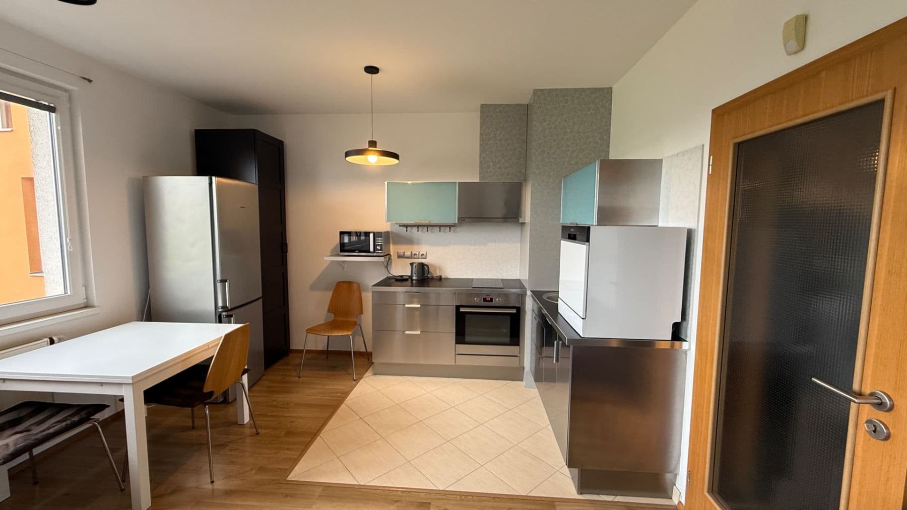 Pronájem bytu 1+kk 37 m², Na Výrovně, Praha, Praha Pronájem bytu 1+kk 37 m², Na Výrovně, Praha, Praha