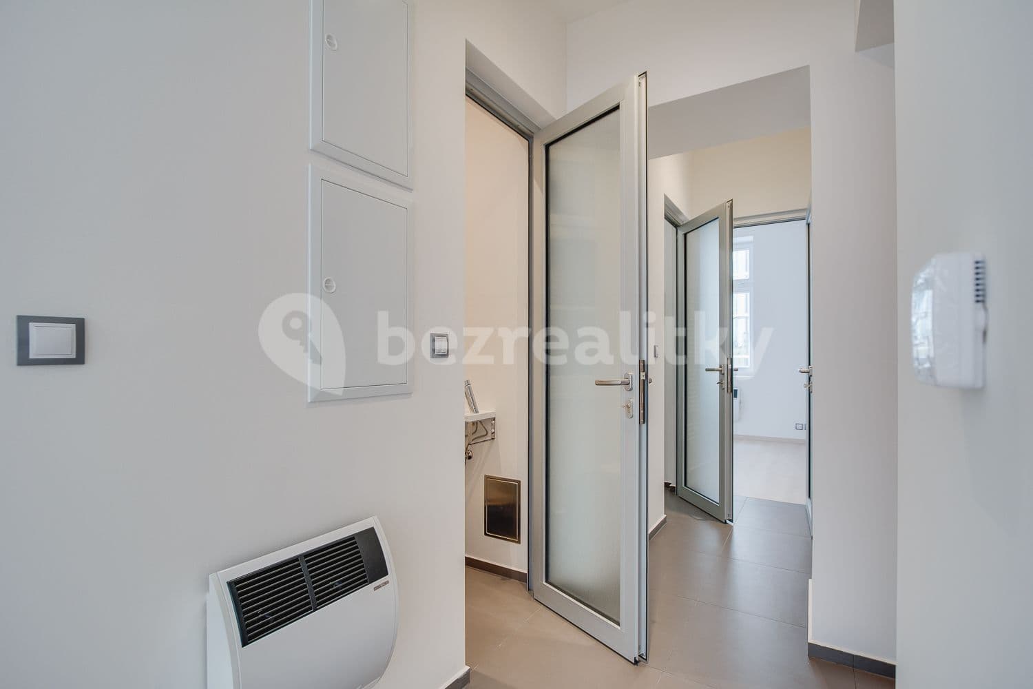 Pronájem bytu 2+kk 40 m², Ovenecká, Praha, Praha Pronájem bytu 2+kk 40 m², Ovenecká, Praha, Praha