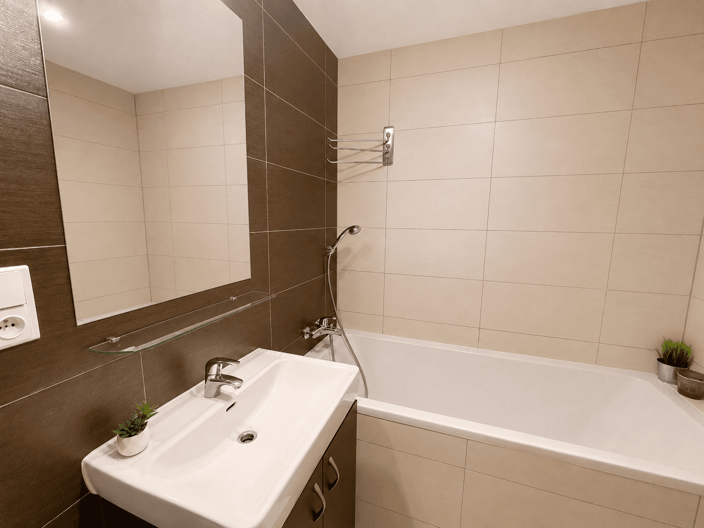 Pronájem bytu 2+kk 46 m², Jeremiášova, Praha, Praha Pronájem bytu 2+kk 46 m², Jeremiášova, Praha, Praha