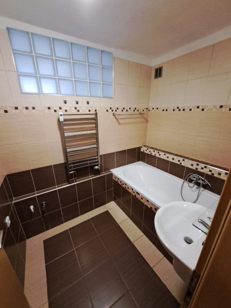 Pronájem bytu 2+1 62 m², Bachmačská, Kolín, Středočeský kraj Pronájem bytu 2+1 62 m², Bachmačská, Kolín, Středočeský kraj