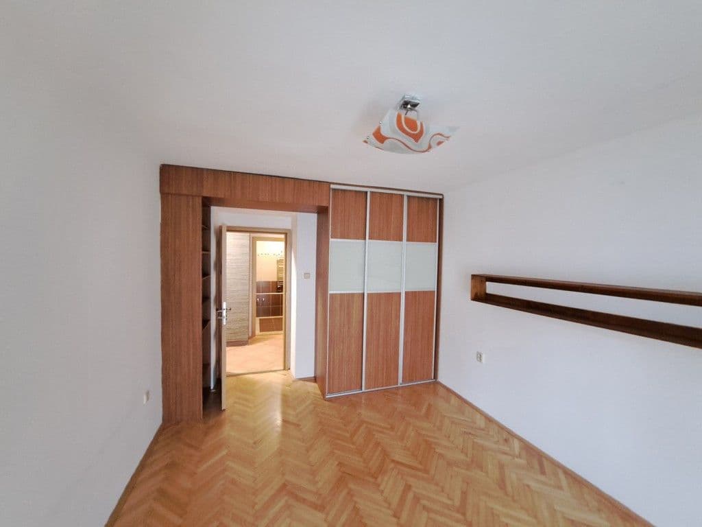 Pronájem bytu 2+1 62 m², Bachmačská, Kolín, Středočeský kraj Pronájem bytu 2+1 62 m², Bachmačská, Kolín, Středočeský kraj