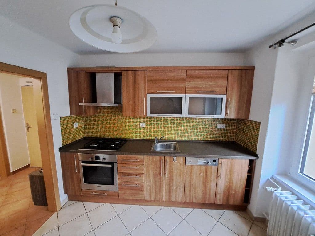 Pronájem bytu 2+1 62 m², Bachmačská, Kolín, Středočeský kraj Pronájem bytu 2+1 62 m², Bachmačská, Kolín, Středočeský kraj