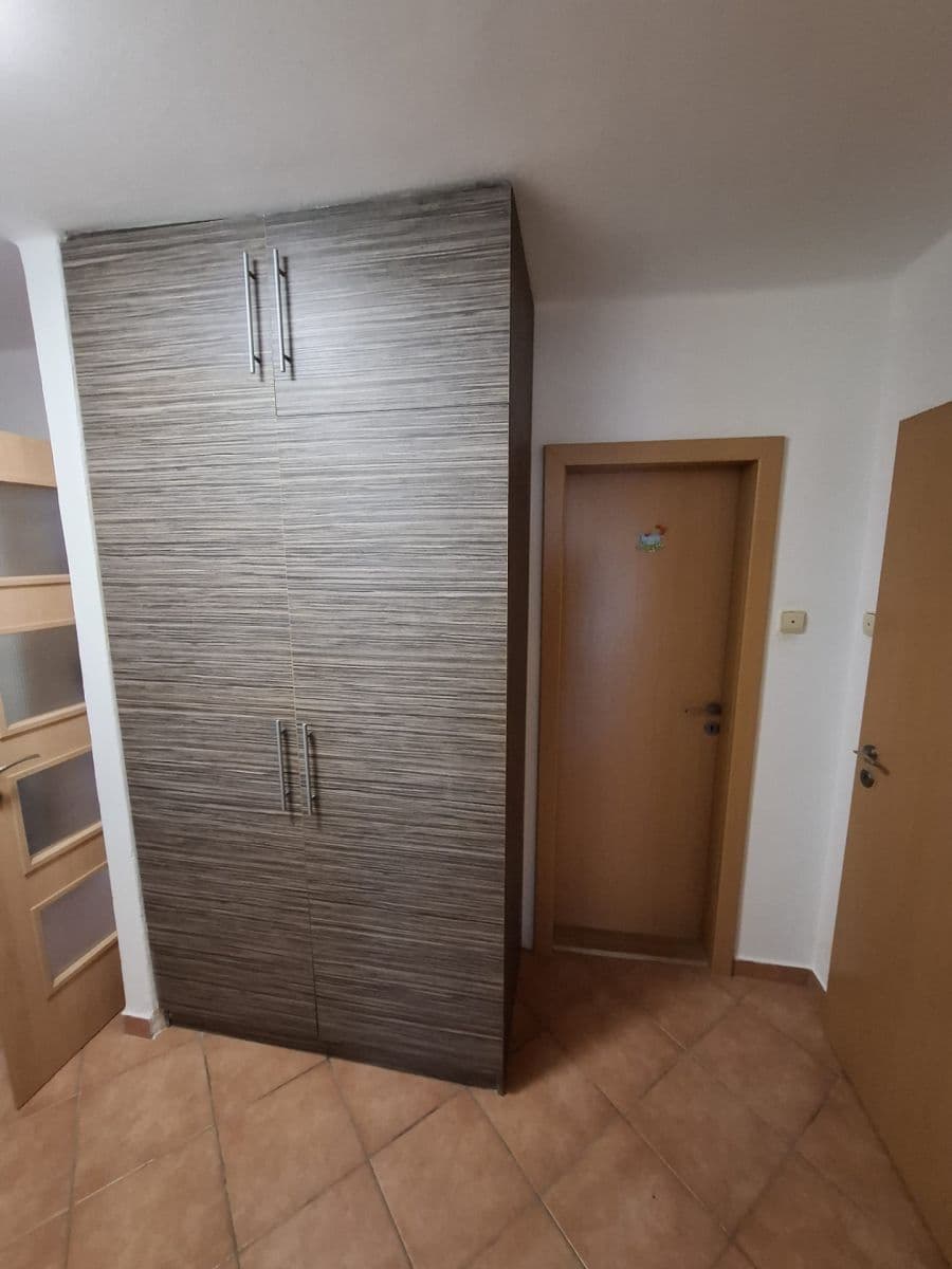 Pronájem bytu 2+1 62 m², Bachmačská, Kolín, Středočeský kraj Pronájem bytu 2+1 62 m², Bachmačská, Kolín, Středočeský kraj