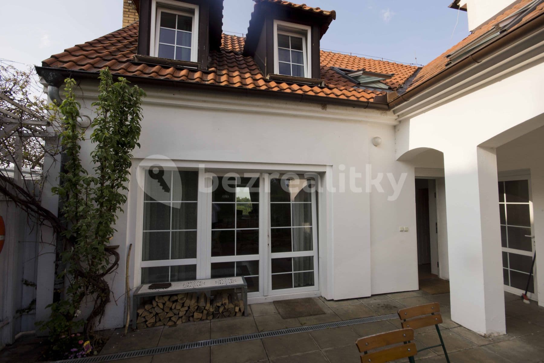 Pronájem domu 129 m², pozemek 300 m², K Prelátům, Praha, Praha Pronájem domu 129 m², pozemek 300 m², K Prelátům, Praha, Praha