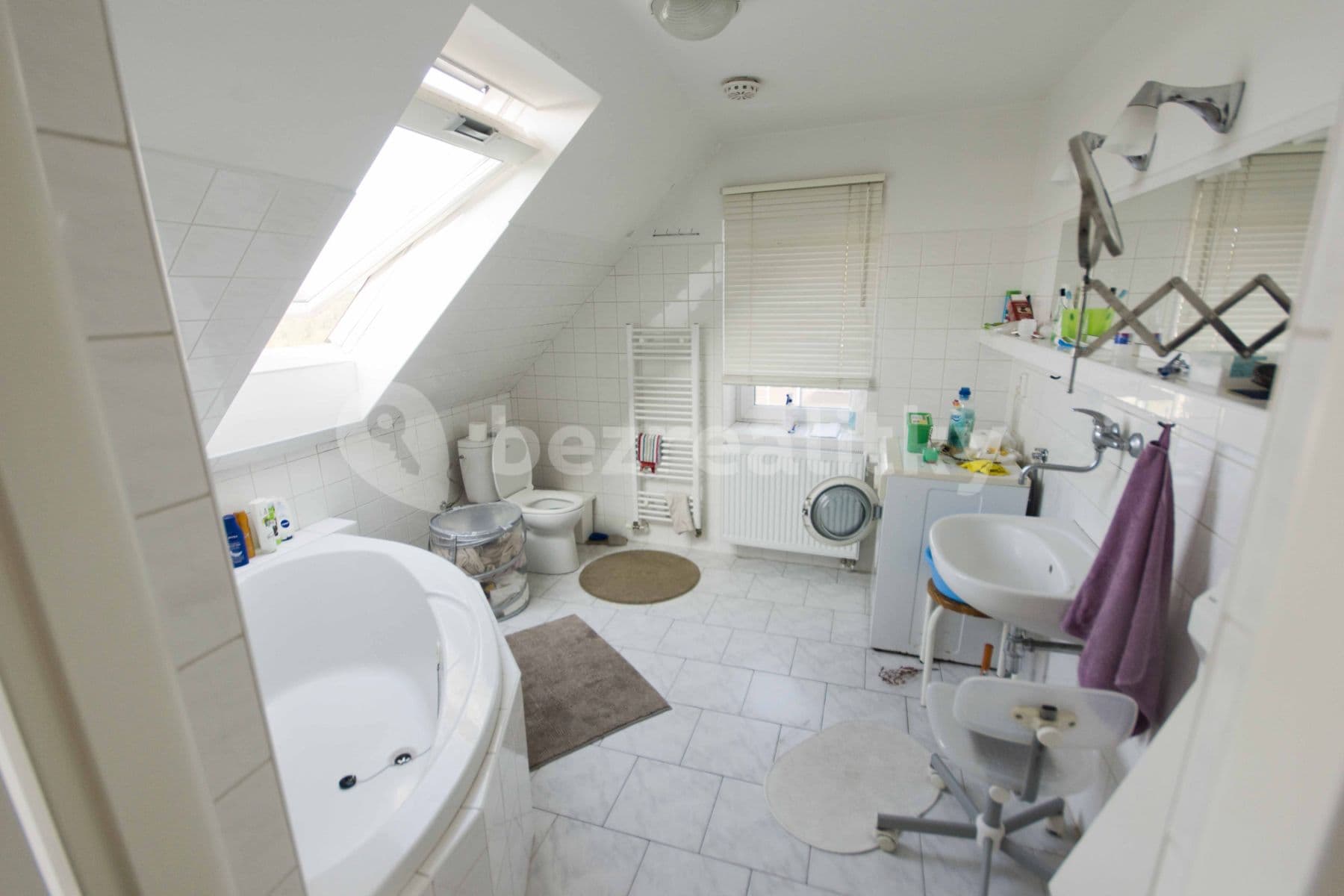 Pronájem domu 129 m², pozemek 300 m², K Prelátům, Praha, Praha Pronájem domu 129 m², pozemek 300 m², K Prelátům, Praha, Praha