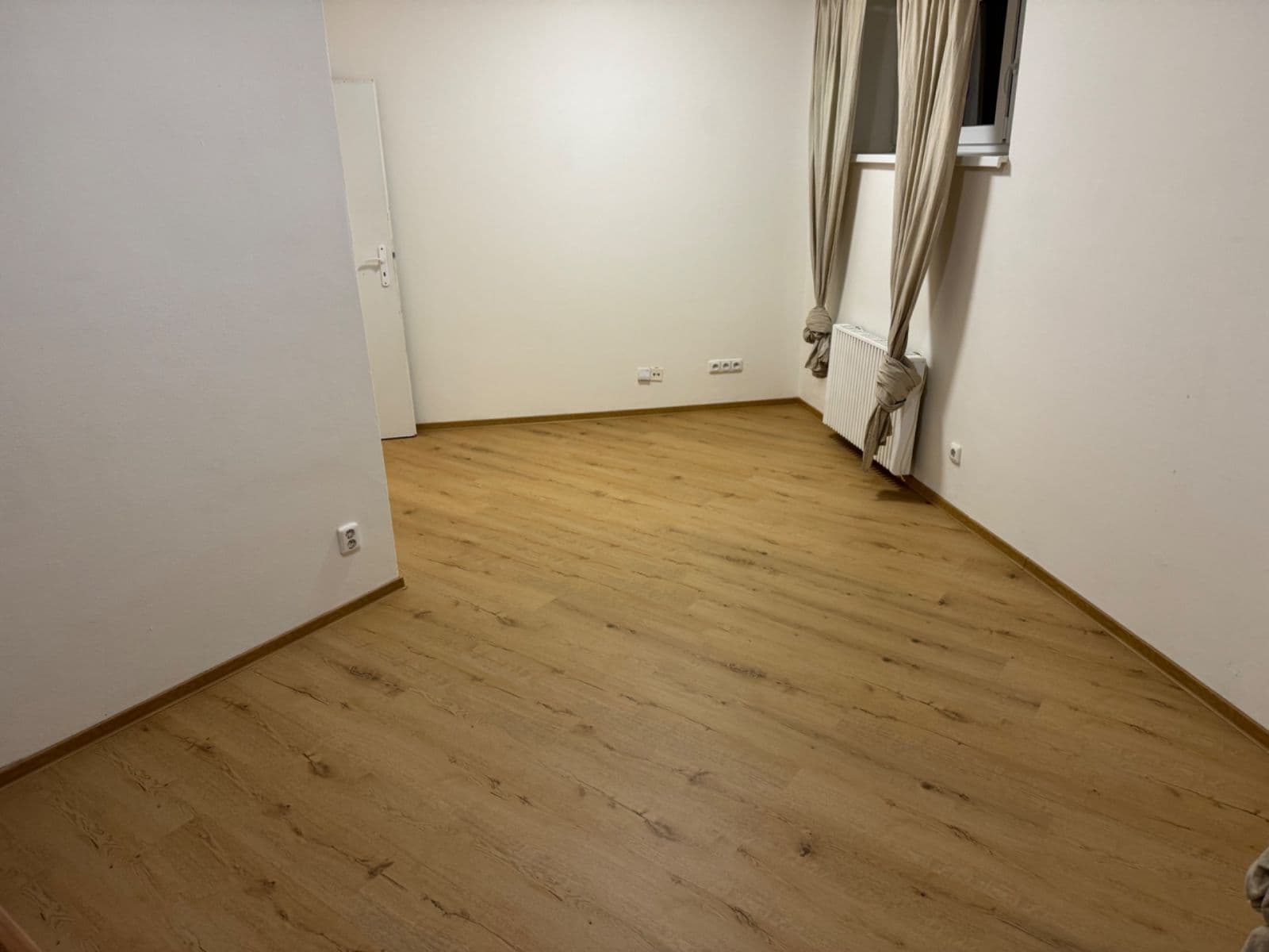 Pronájem bytu Garsoniéra 24 m², Tišnovská, Brno, Jihomoravský kraj Pronájem bytu Garsoniéra 24 m², Tišnovská, Brno, Jihomoravský kraj