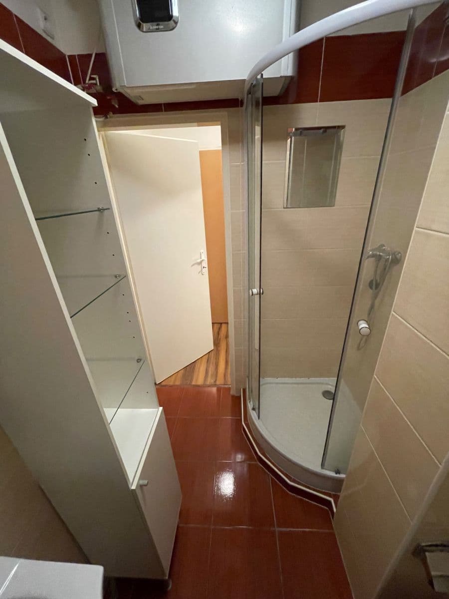 Pronájem bytu Garsoniéra 24 m², Tišnovská, Brno, Jihomoravský kraj Pronájem bytu Garsoniéra 24 m², Tišnovská, Brno, Jihomoravský kraj