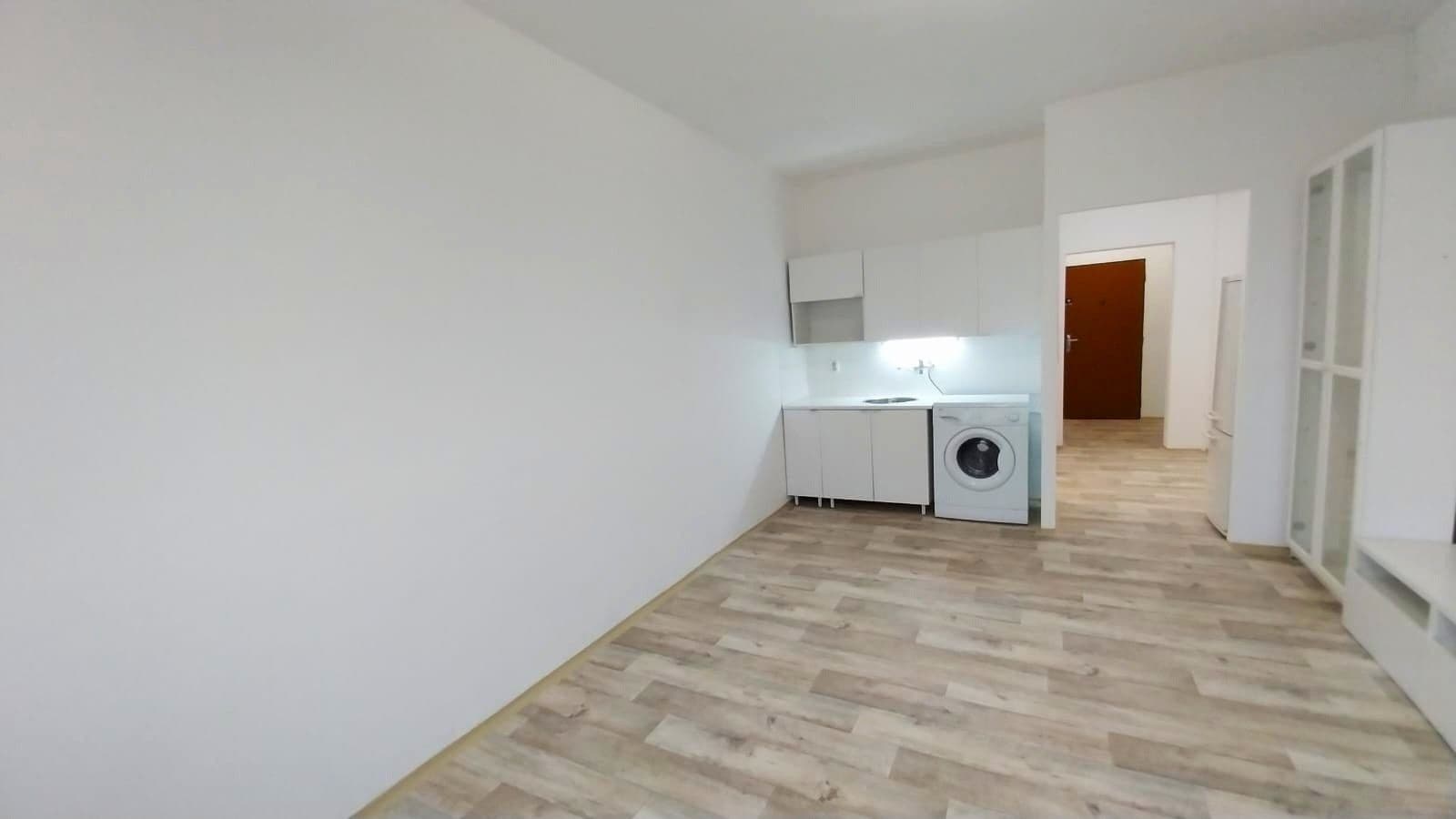 Pronájem bytu Garsoniéra 27 m², Nad lesním divadlem, Praha, Praha Pronájem bytu Garsoniéra 27 m², Nad lesním divadlem, Praha, Praha