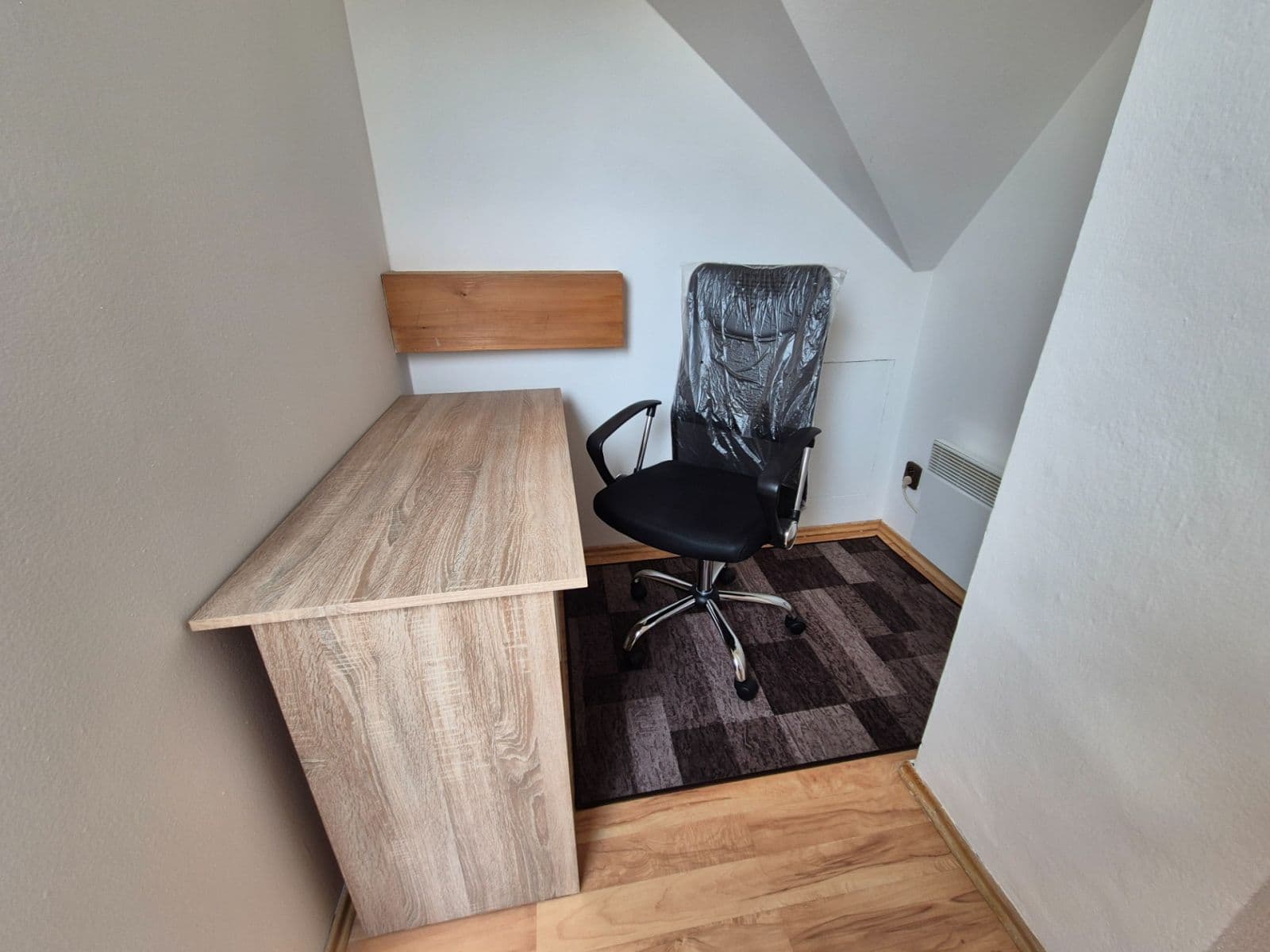 Pronájem bytu 2+kk 40 m², Podvojná, Ostrava, Moravskoslezský kraj Pronájem bytu 2+kk 40 m², Podvojná, Ostrava, Moravskoslezský kraj