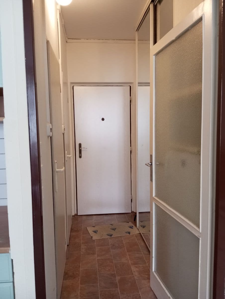 Pronájem bytu 1+kk 25 m², Jabloňová, Praha, Praha Pronájem bytu 1+kk 25 m², Jabloňová, Praha, Praha