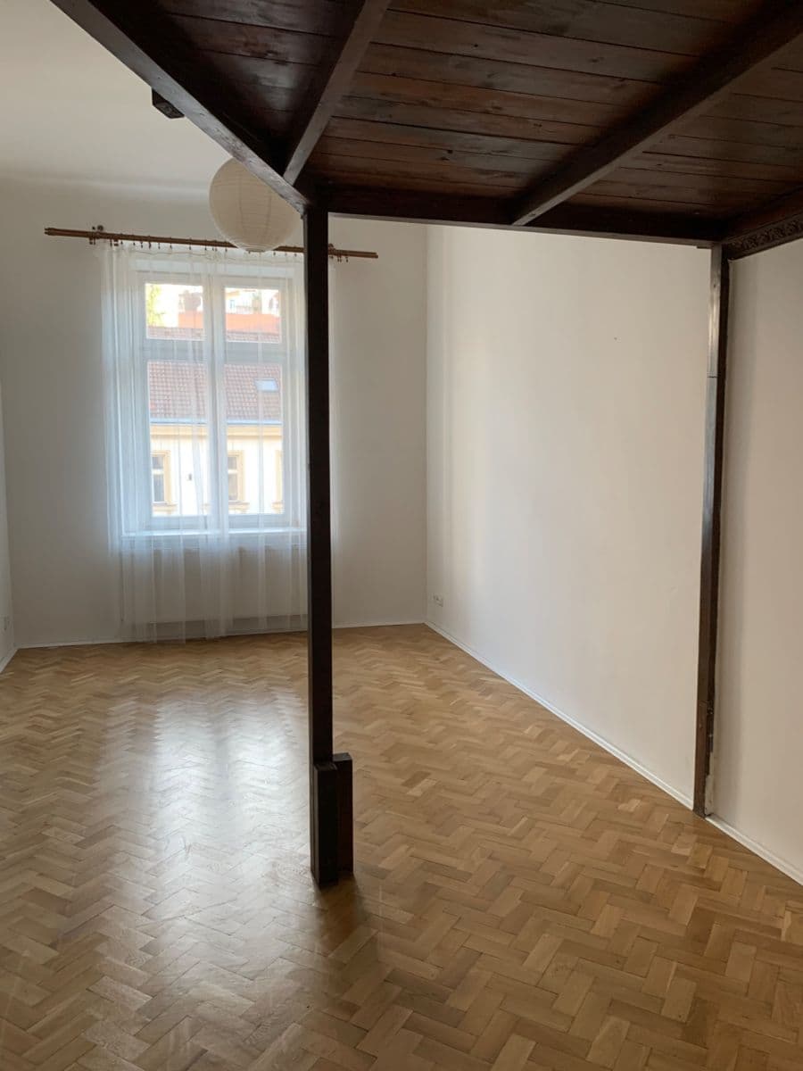 Pronájem bytu 2+kk 40 m², Husitská, Praha, Praha Pronájem bytu 2+kk 40 m², Husitská, Praha, Praha