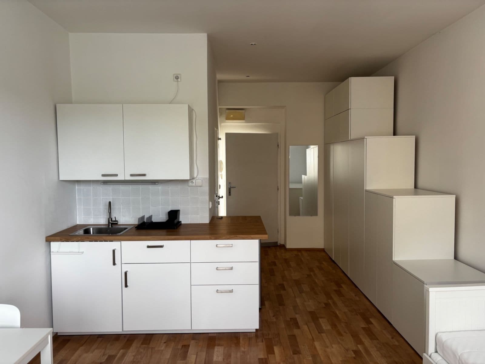 Pronájem bytu Garsoniéra 23 m², V Nových Vokovicích, Praha, Praha Pronájem bytu Garsoniéra 23 m², V Nových Vokovicích, Praha, Praha