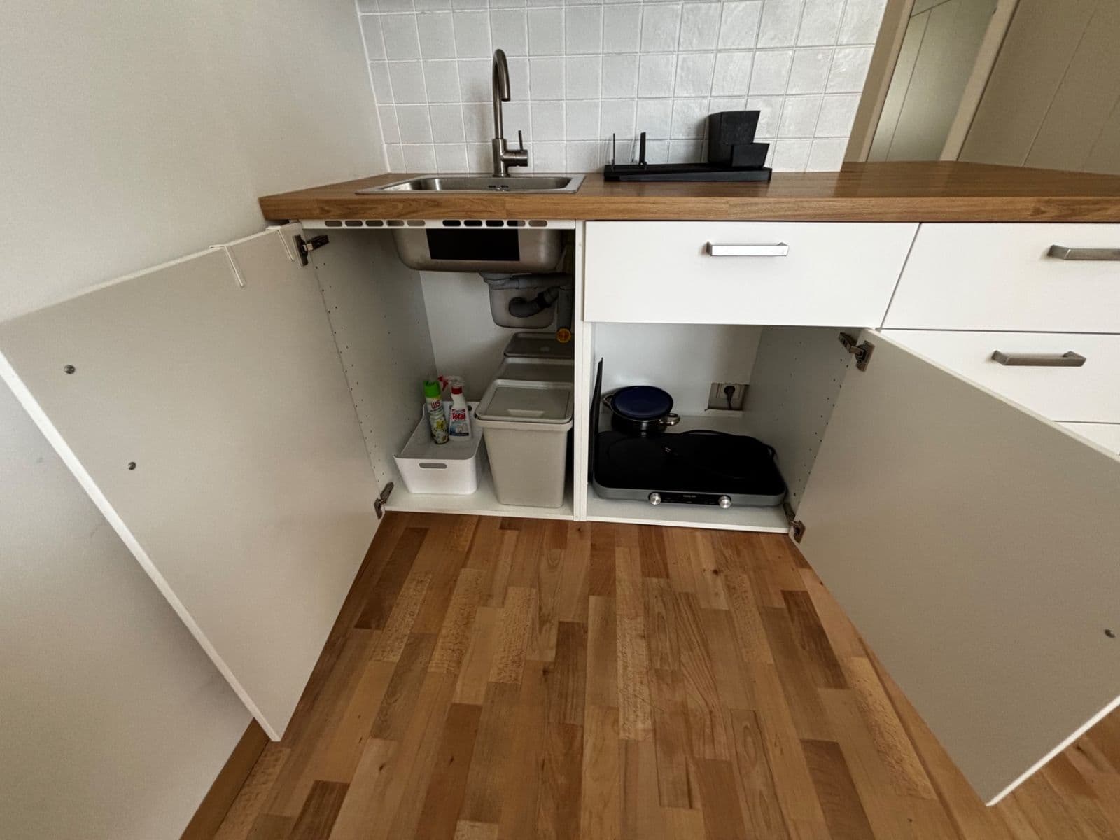 Pronájem bytu Garsoniéra 23 m², V Nových Vokovicích, Praha, Praha Pronájem bytu Garsoniéra 23 m², V Nových Vokovicích, Praha, Praha