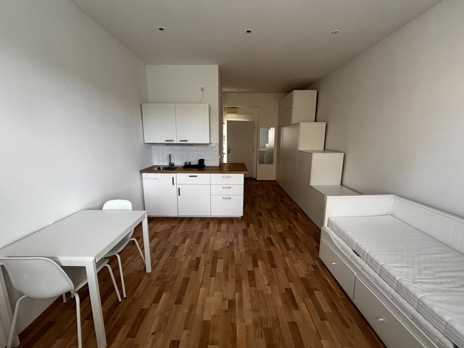 Pronájem bytu Garsoniéra 23 m², V Nových Vokovicích, Praha, Praha Pronájem bytu Garsoniéra 23 m², V Nových Vokovicích, Praha, Praha