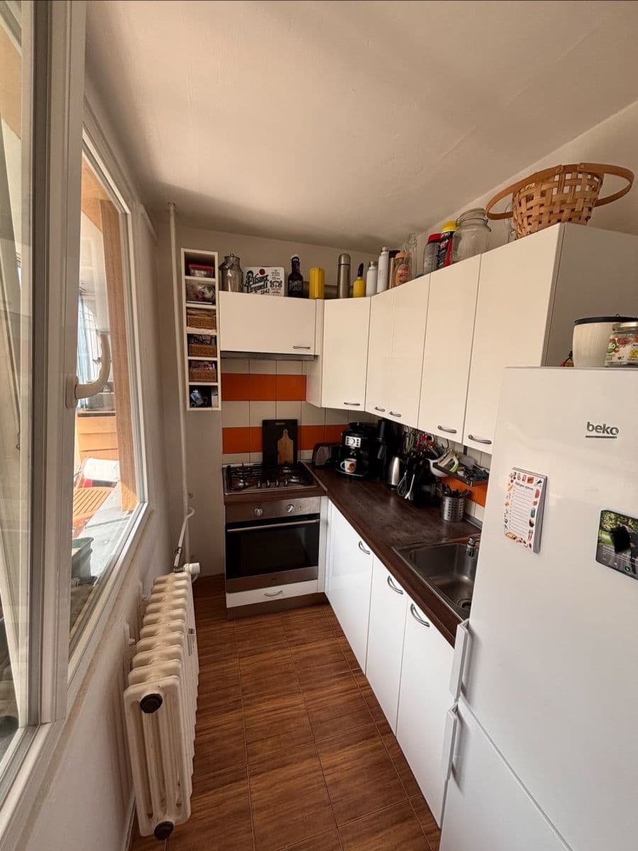 Pronájem bytu 3+1 60 m², Harrachovská, Praha, Praha Pronájem bytu 3+1 60 m², Harrachovská, Praha, Praha