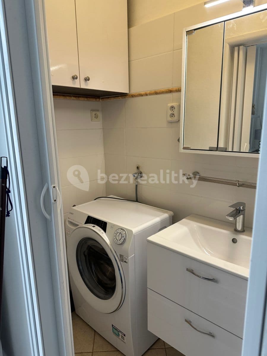 Pronájem bytu Garsoniéra 22 m², Zelenečská, Praha, Praha Pronájem bytu Garsoniéra 22 m², Zelenečská, Praha, Praha
