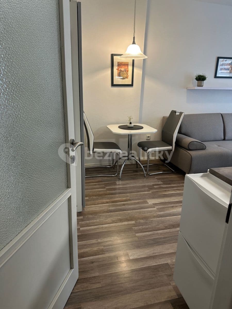 Pronájem bytu Garsoniéra 22 m², Zelenečská, Praha, Praha Pronájem bytu Garsoniéra 22 m², Zelenečská, Praha, Praha