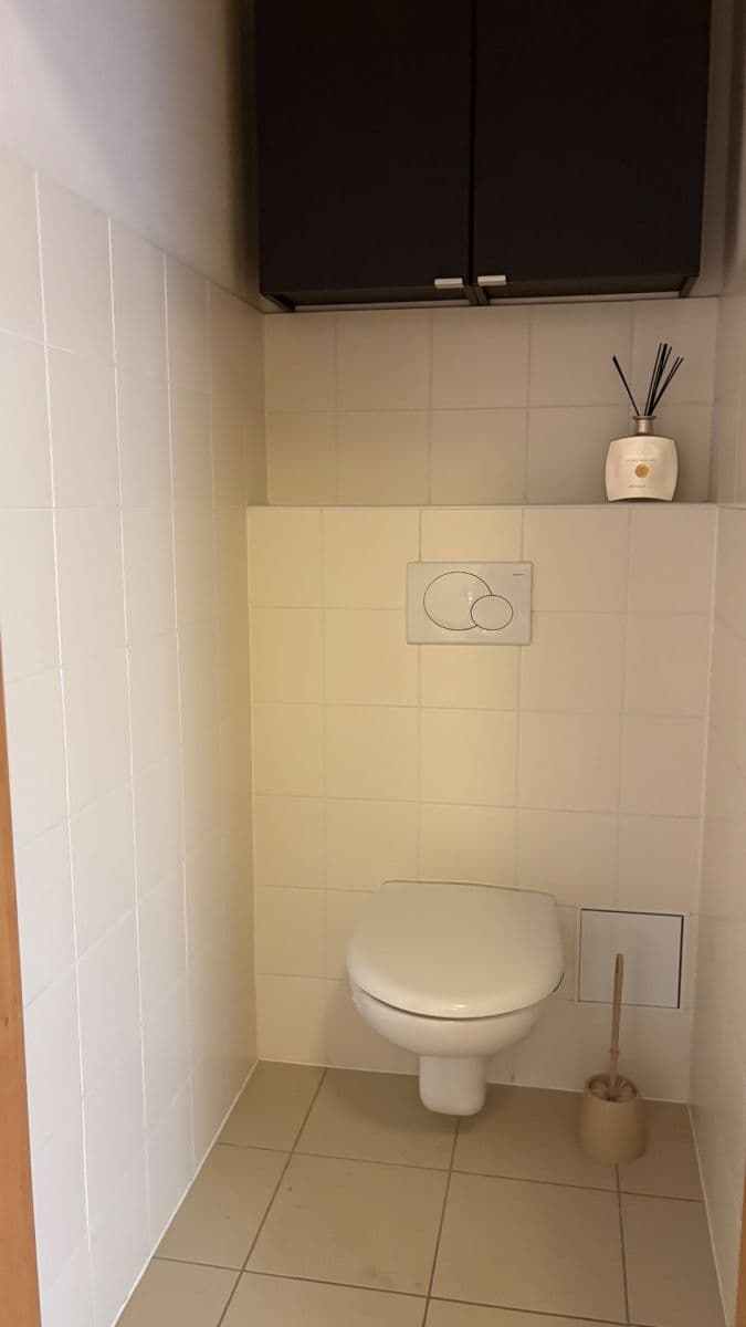 Pronájem bytu 2+kk 54 m², Na Slatince, Praha, Praha Pronájem bytu 2+kk 54 m², Na Slatince, Praha, Praha