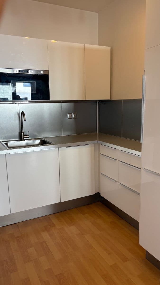Pronájem bytu 2+kk 54 m², Na Slatince, Praha, Praha Pronájem bytu 2+kk 54 m², Na Slatince, Praha, Praha