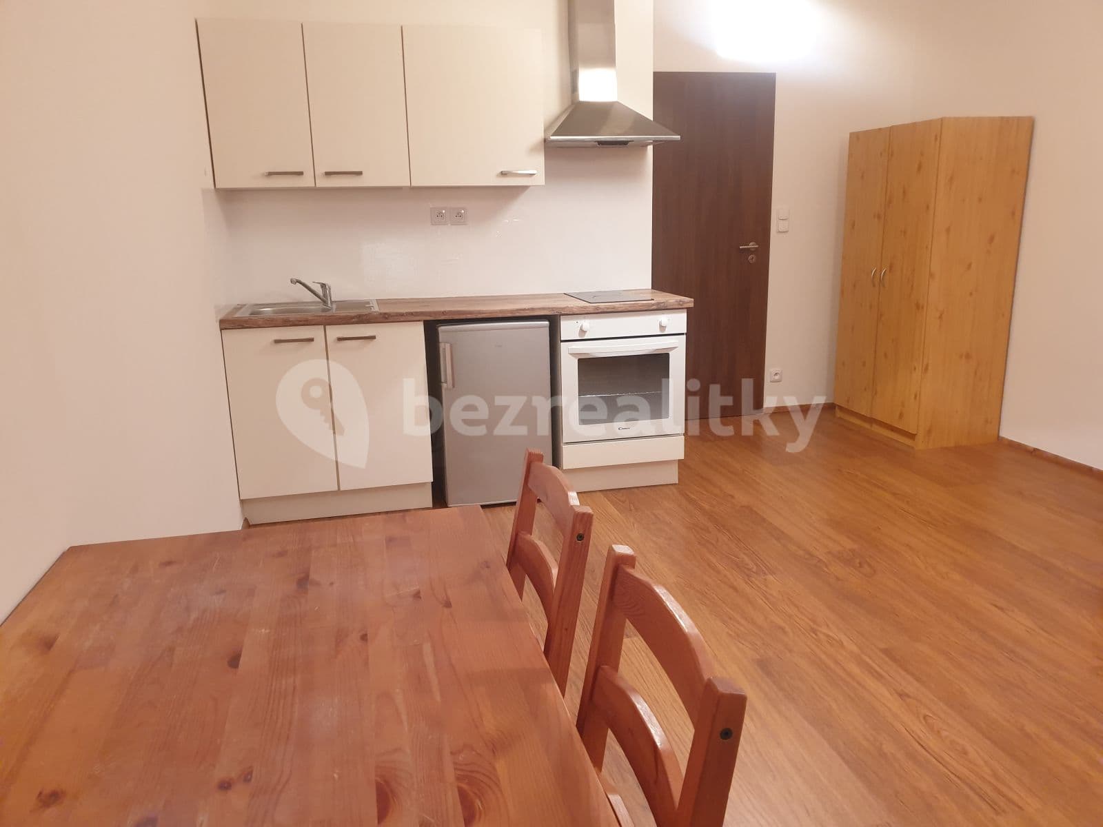 Pronájem bytu 1+kk 31 m², Svitákova, Praha, Praha Pronájem bytu 1+kk 31 m², Svitákova, Praha, Praha
