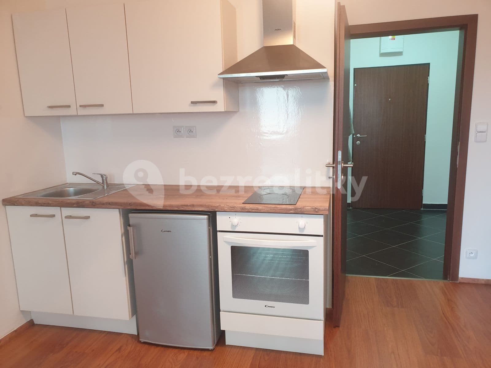 Pronájem bytu 1+kk 31 m², Svitákova, Praha, Praha Pronájem bytu 1+kk 31 m², Svitákova, Praha, Praha