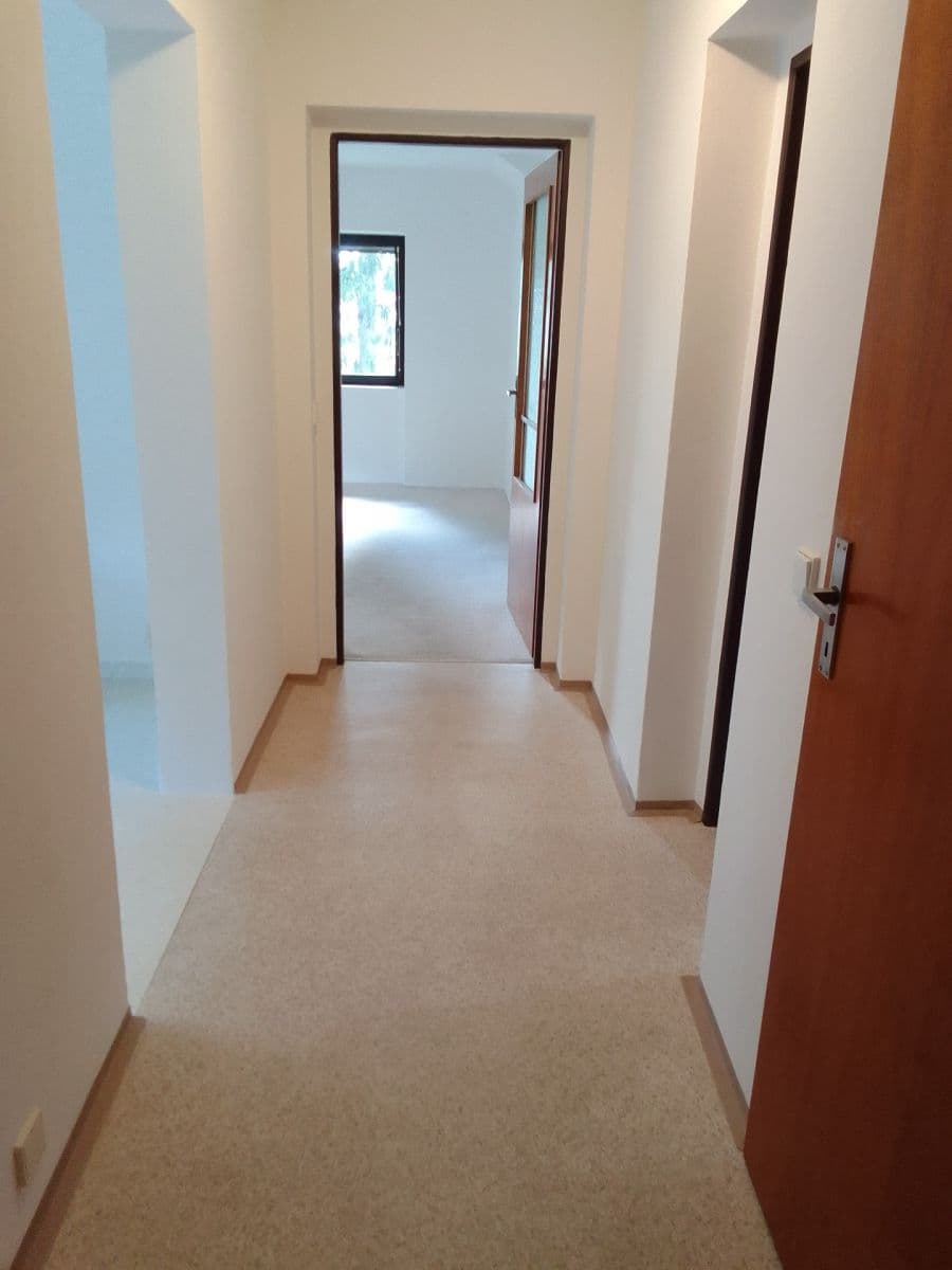 Pronájem bytu 2+1 56 m², Jedlová, Černošice, Středočeský kraj Pronájem bytu 2+1 56 m², Jedlová, Černošice, Středočeský kraj