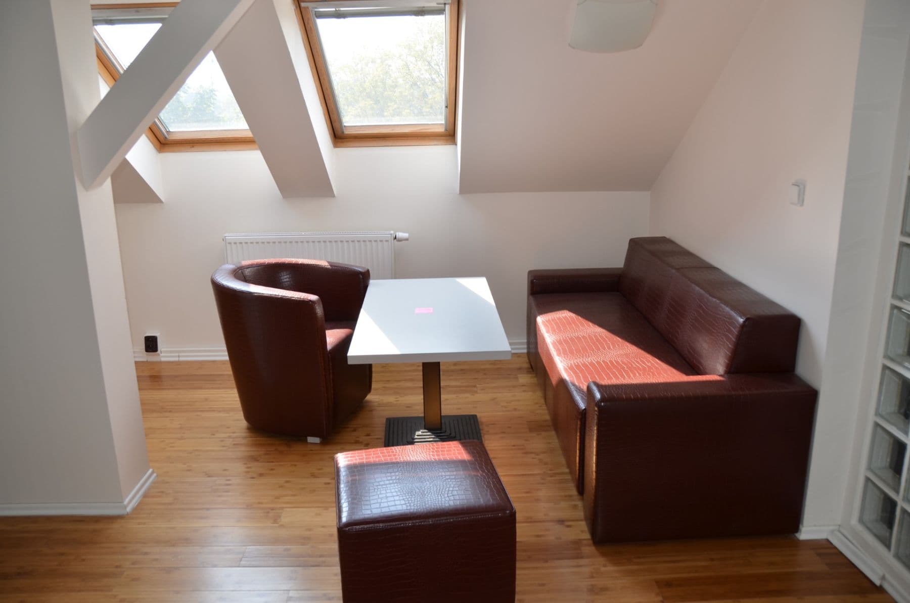 Pronájem kanceláře 85 m², Čerčanská, Praha, Praha Pronájem kanceláře 85 m², Čerčanská, Praha, Praha