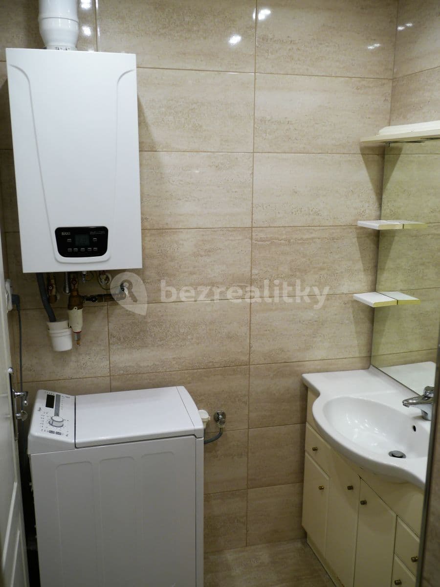 Pronájem bytu 1+1 37 m², Roháčova, Praha, Praha Pronájem bytu 1+1 37 m², Roháčova, Praha, Praha