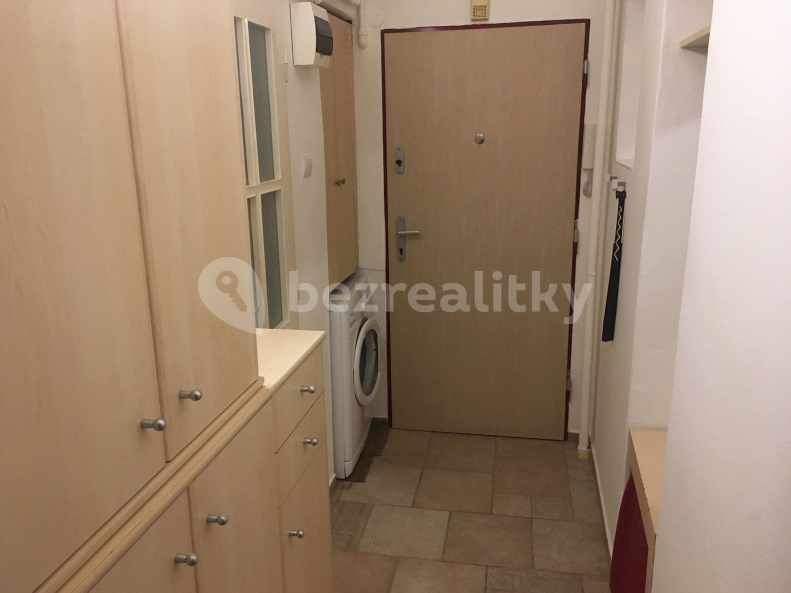 Pronájem bytu 1+kk 30 m², Pod Strojírnami, Praha, Praha Pronájem bytu 1+kk 30 m², Pod Strojírnami, Praha, Praha