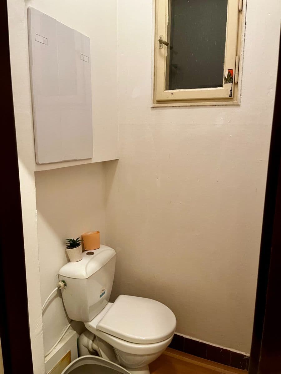 Pronájem bytu 1+kk 22 m², Sakařova, Pardubice, Pardubický kraj Pronájem bytu 1+kk 22 m², Sakařova, Pardubice, Pardubický kraj