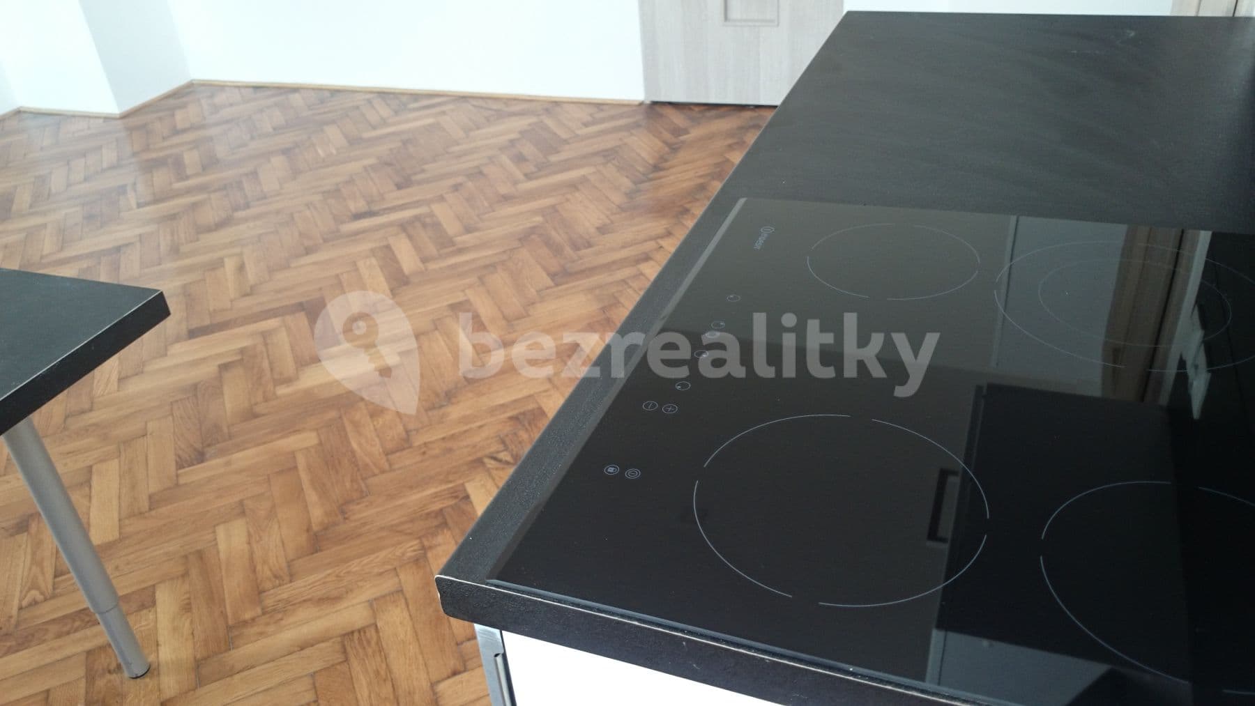 Pronájem bytu 1+kk 30 m², Korálková, Jablonec nad Nisou, Liberecký kraj Pronájem bytu 1+kk 30 m², Korálková, Jablonec nad Nisou, Liberecký kraj