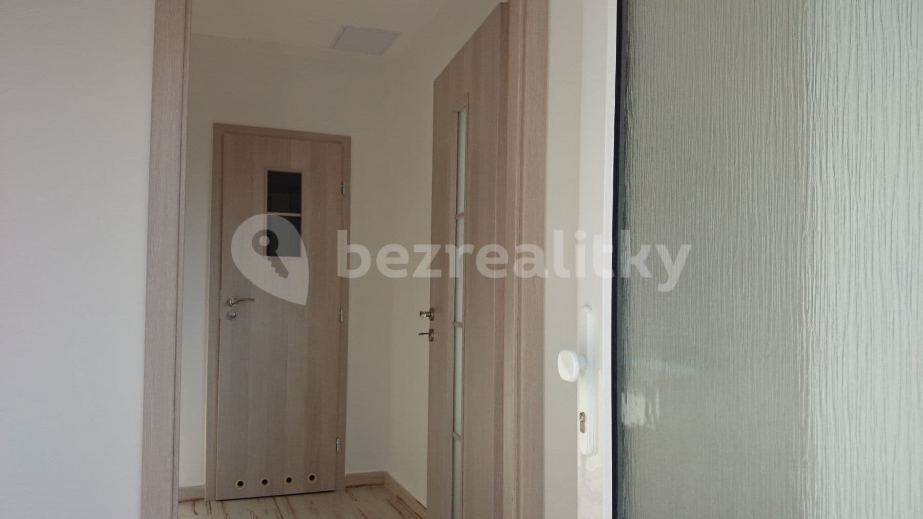 Pronájem bytu 1+kk 30 m², Korálková, Jablonec nad Nisou, Liberecký kraj Pronájem bytu 1+kk 30 m², Korálková, Jablonec nad Nisou, Liberecký kraj