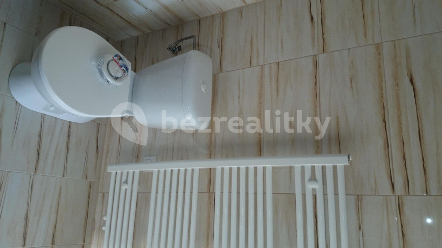 Pronájem bytu 1+kk 30 m², Korálková, Jablonec nad Nisou, Liberecký kraj Pronájem bytu 1+kk 30 m², Korálková, Jablonec nad Nisou, Liberecký kraj