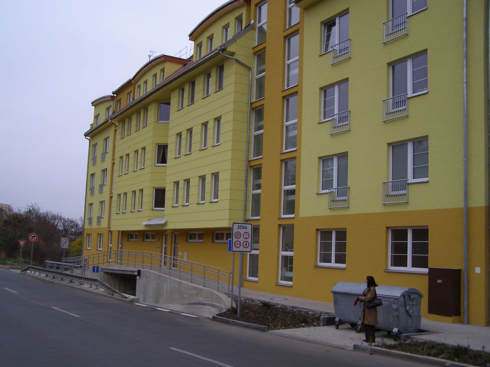Pronájem garáže 13 m², Františka Kadlece, Praha, Praha Pronájem garáže 13 m², Františka Kadlece, Praha, Praha