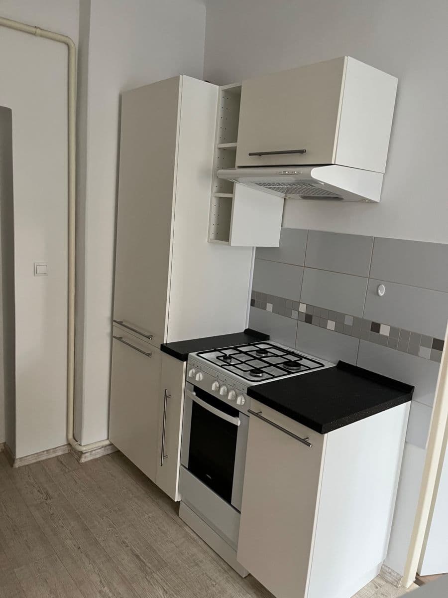 Pronájem bytu 2+1 56 m², Písečná, Cheb, Karlovarský kraj Pronájem bytu 2+1 56 m², Písečná, Cheb, Karlovarský kraj
