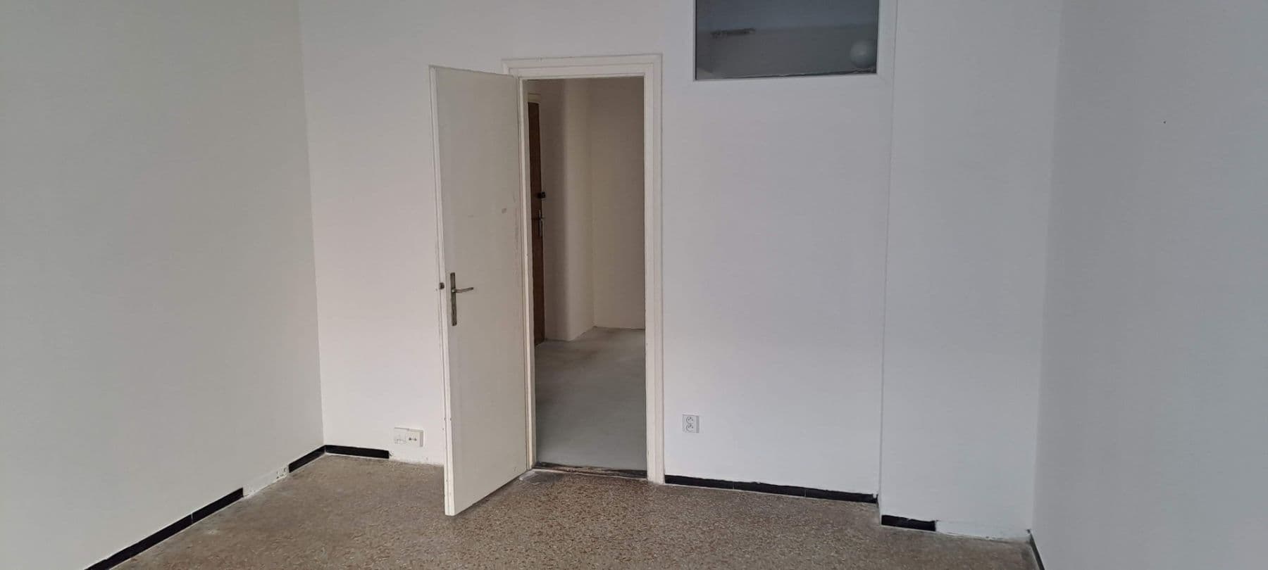 Pronájem nebytového prostoru 45 m², Tučkova, Brno, Jihomoravský kraj Pronájem nebytového prostoru 45 m², Tučkova, Brno, Jihomoravský kraj