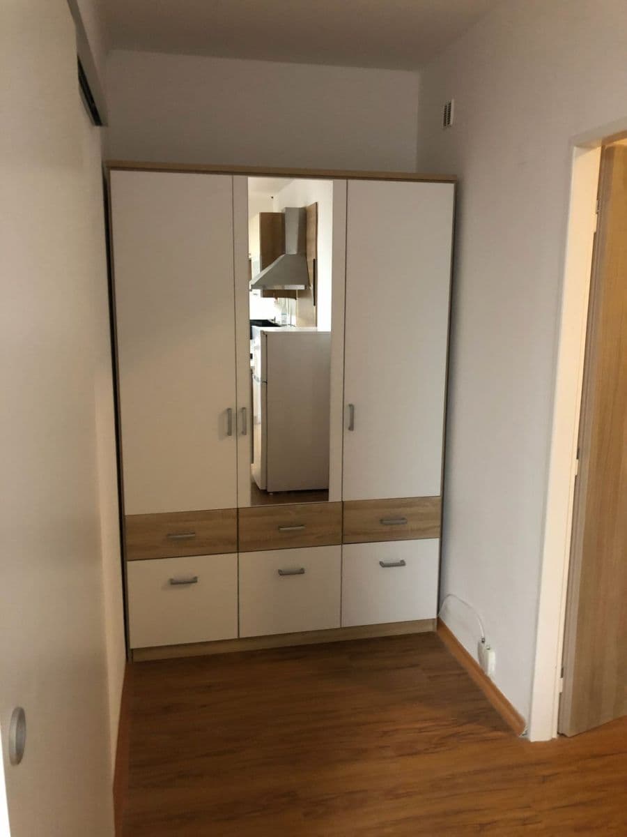 Pronájem bytu 2+kk 41 m², Makovského, Praha, Praha Pronájem bytu 2+kk 41 m², Makovského, Praha, Praha
