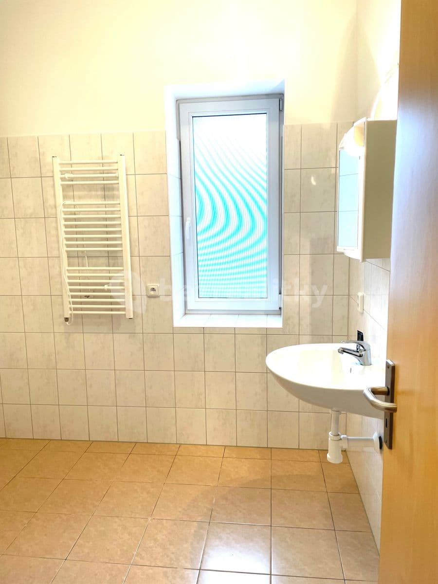 Pronájem bytu 2+kk 48 m², Hlinská, České Budějovice, Jihočeský kraj Pronájem bytu 2+kk 48 m², Hlinská, České Budějovice, Jihočeský kraj