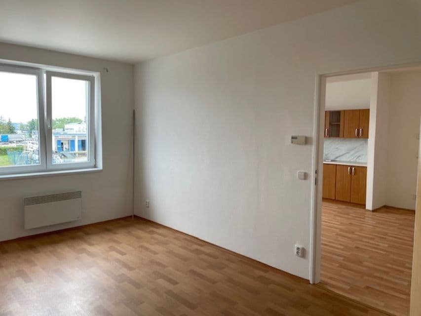 Pronájem bytu 2+kk 48 m², Hlinská, České Budějovice, Jihočeský kraj Pronájem bytu 2+kk 48 m², Hlinská, České Budějovice, Jihočeský kraj