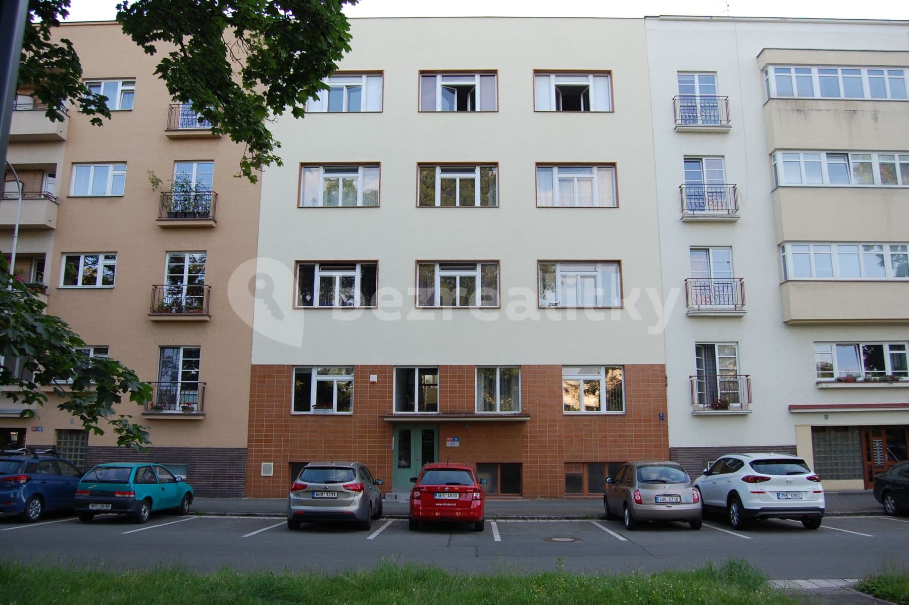Pronájem bytu 2+1 73 m², Smetanovo nábřeží, Hradec Králové, Královéhradecký kraj Pronájem bytu 2+1 73 m², Smetanovo nábřeží, Hradec Králové, Královéhradecký kraj